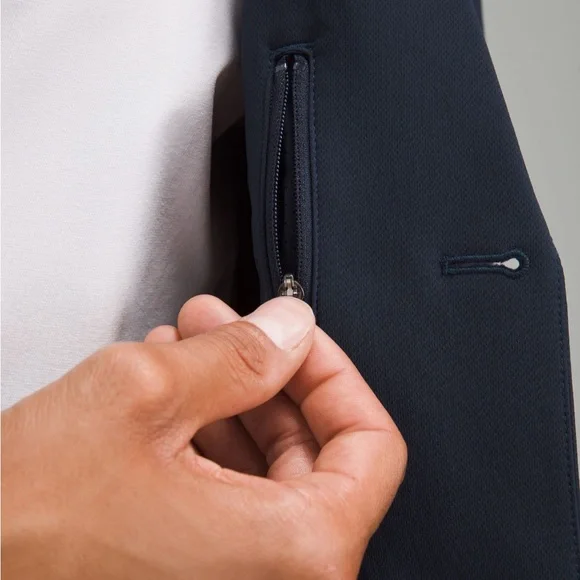 Lululemon - New venture button front blazer - Picture 6 of 16